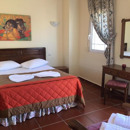 Toulipa Rooms Agia Ermioni Exterior photo