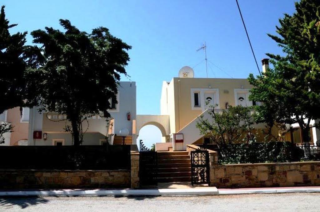 Toulipa Rooms Agia Ermioni Exterior photo